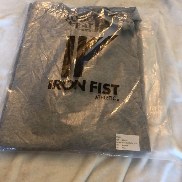 Iron Fist Kettle Bell Reactive Tee, size M NWT - Picture 7 of 7